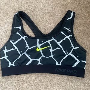 pattern nike sports bra